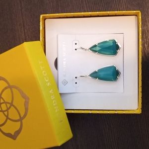 Kendra Scott Gold and Emerald Cats Eye Carla Earrings